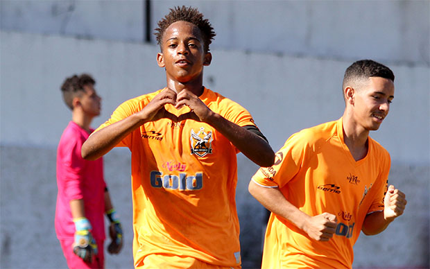 sub16-interna